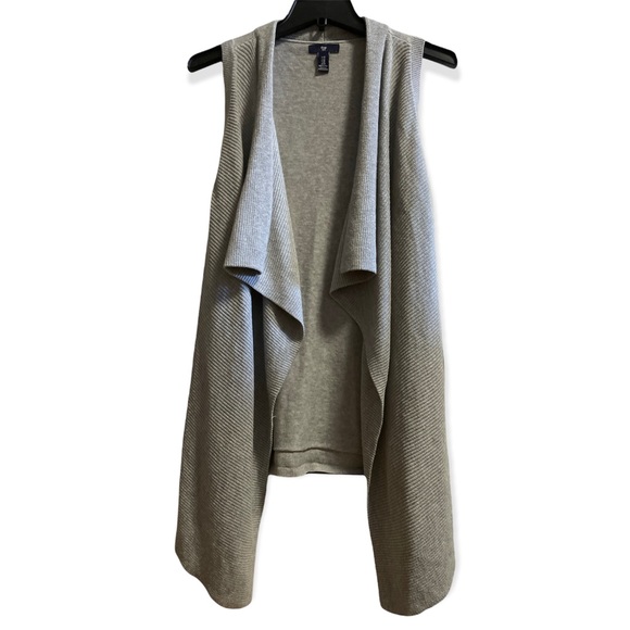 Gap Grey Vest - Picture 1 of 6
